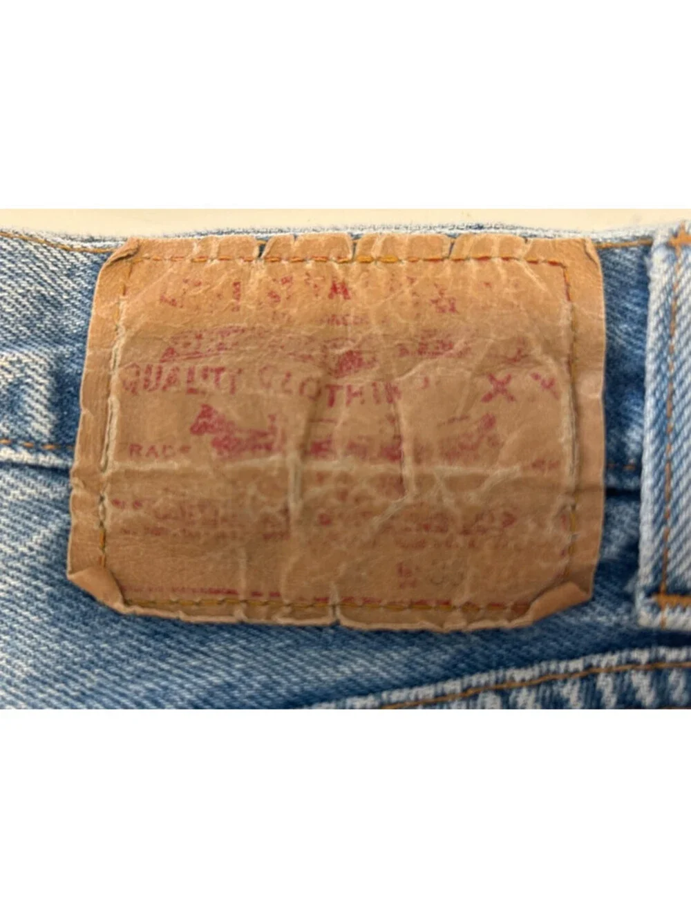 Vintage Levis Jeans Mens 36Wx34L 501s Made in USA Medium Wash SEE PHOTOS!